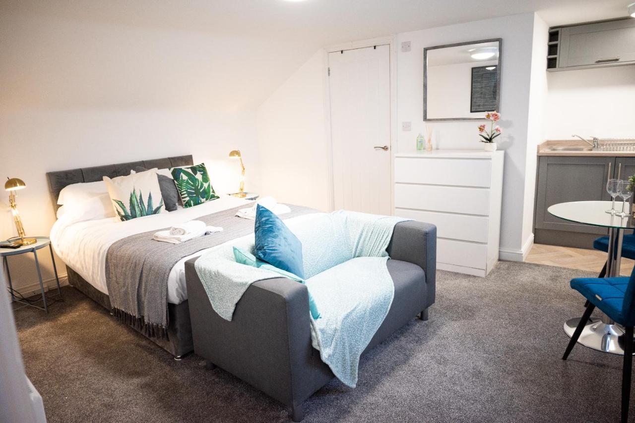 Elmo River Studios - 6 En-Suites In Wallasey - Easy Parking - Short And Long Stays Welcome Exteriör bild
